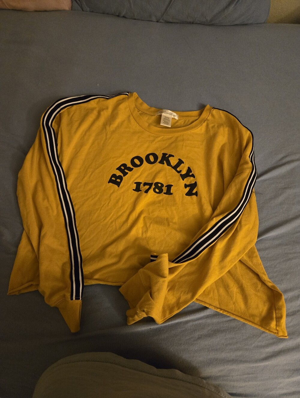 Long-Sleeve Crewneck Top - Mustard Yellow